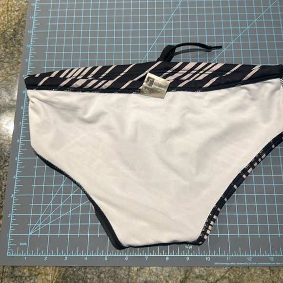 Men’s Speedo Style Swim Brief by Austinbem size 30-32 - Picture 6 of 6